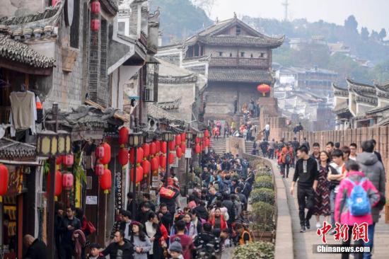 春节前三天旅游接待2.14亿人次 旅游收入2582亿元