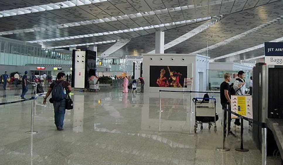 旅客10年激增六倍 印度各地机场“吃不消”
