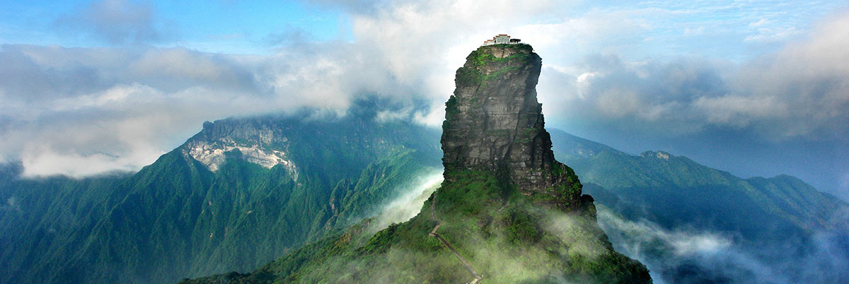 爆满！梵净山景区连续四日上午9点前发布旅游预警：人太多