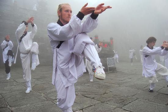 武当山全域旅游引全球热捧 武当文化惊艳世界