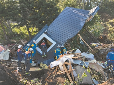 日本北海道7级地震 27名中国游客失联