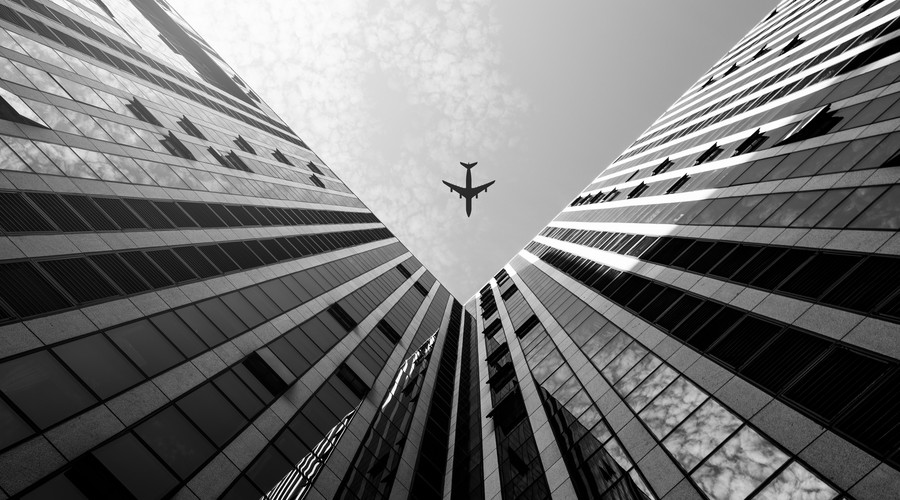 支线航空难盈利 航企转型谋出路