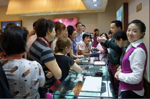 互联网冲击下美国华人旅游业受的生存现状