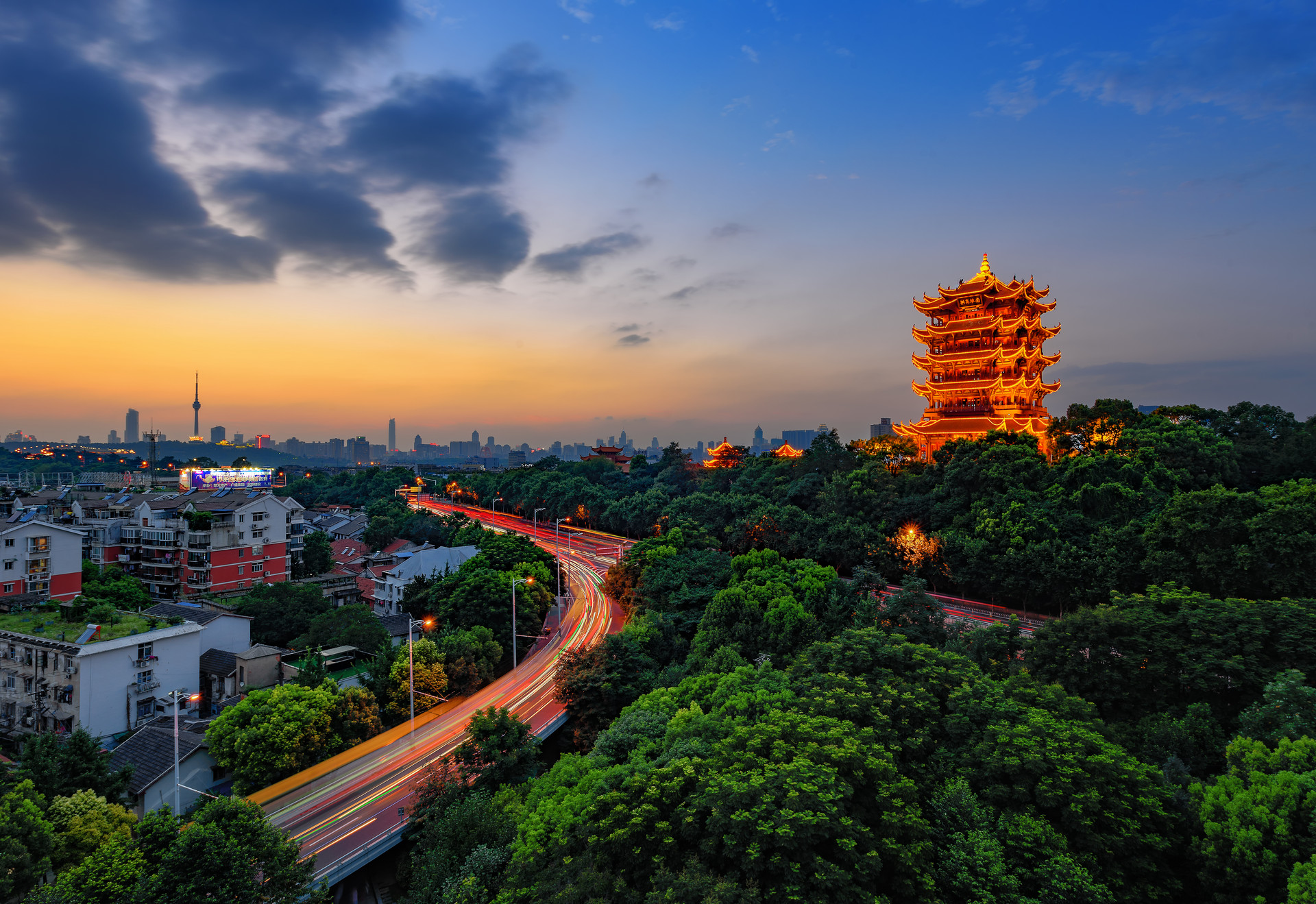 文旅地产这么火 投资者怎么分它一杯羹？