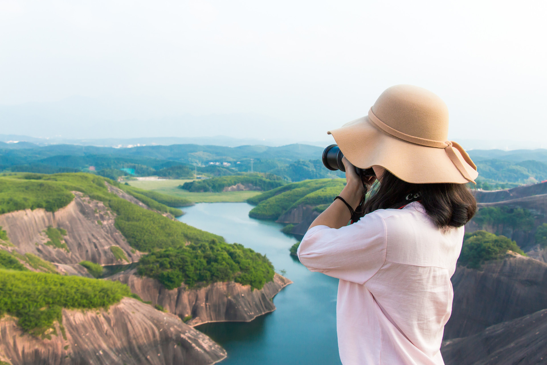 野蛮生长的旅拍撞上“监管墙”