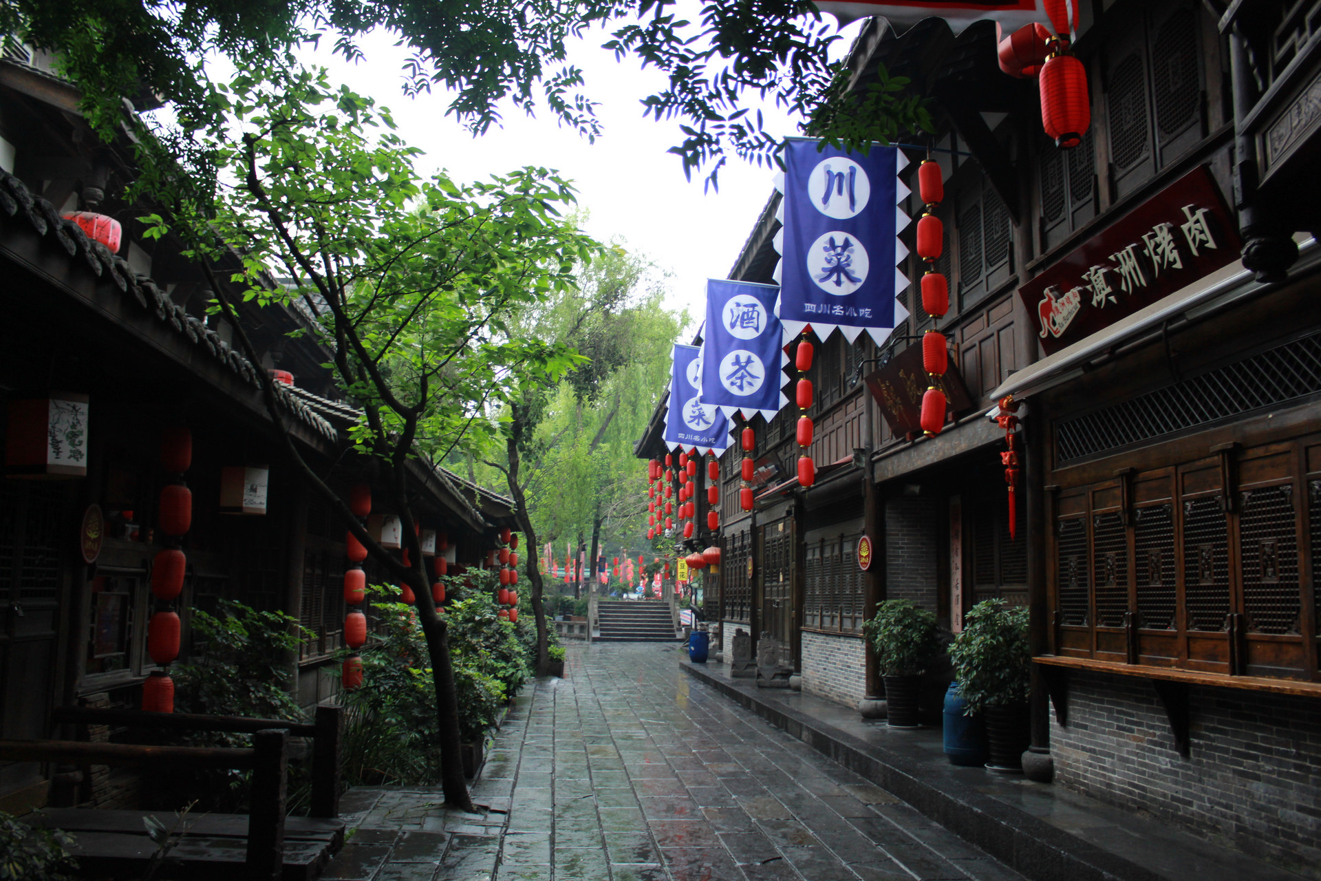 游人稀少、现状萧条 仿古小镇不宜一哄而上