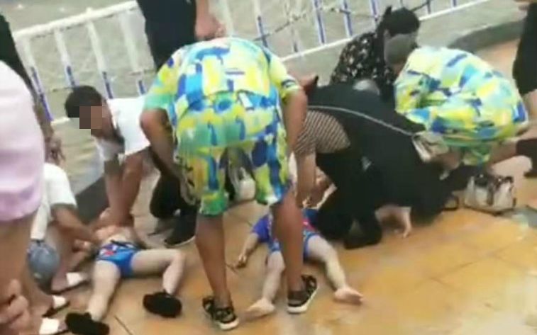 山东济宁一游乐园发生触电事故致1死3伤 相关负责人被控制