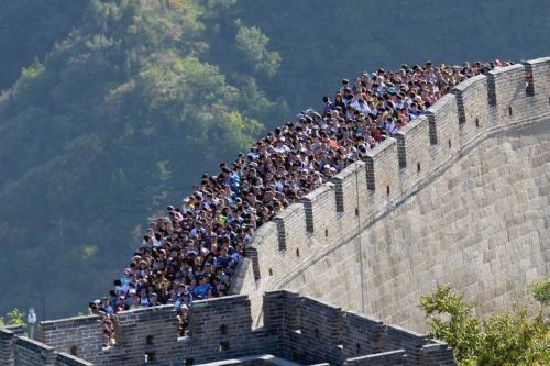 约8亿人次国庆出游折射我国旅游供需两旺