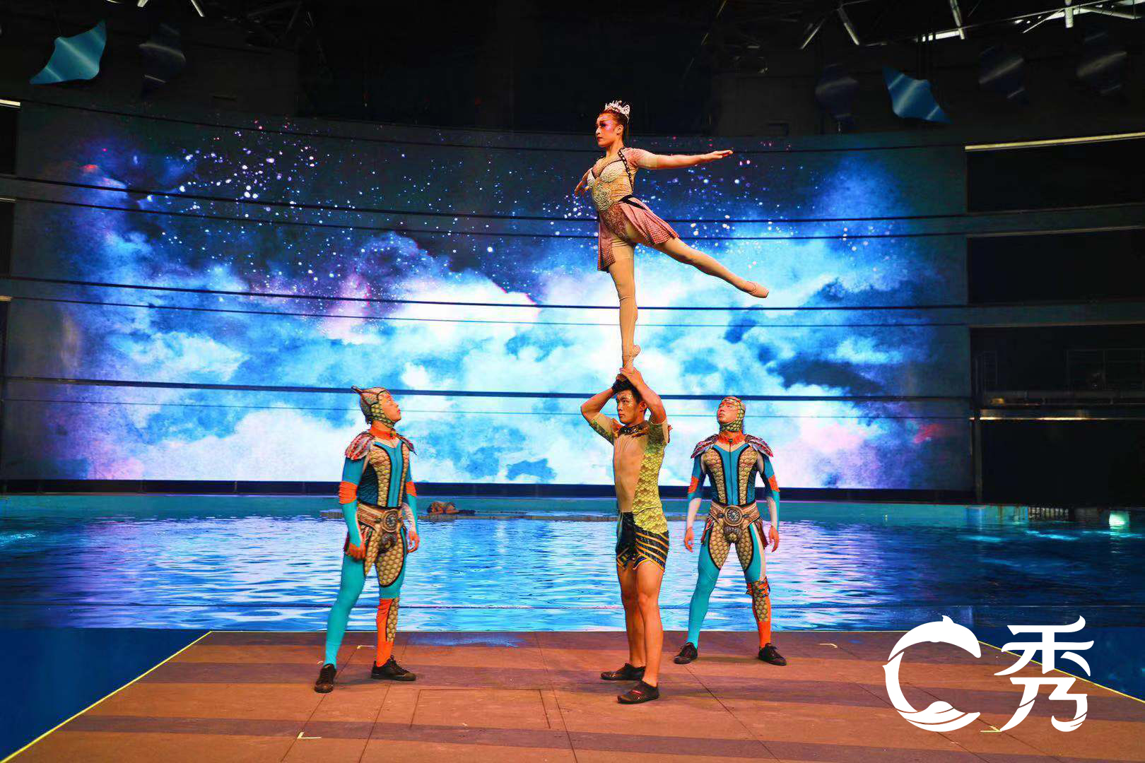 复星旅文泛秀凭《C秀》斩获2019年中国最佳文旅演艺殊荣
