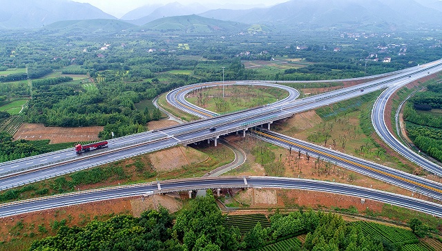 上海发改委副主任张忠伟：长三角一体化要实现两个率先