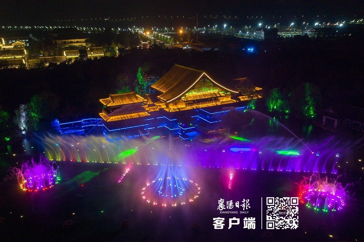 “五一”夜游开启！汉服小姐姐带你看璀璨唐城