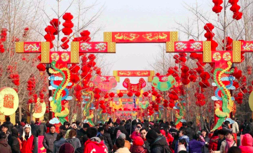 文旅部：春节假期前三天全国出游1.37亿人次
