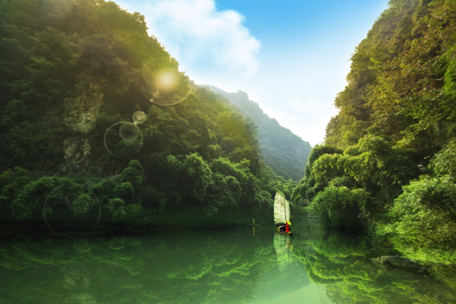 三峡旅游2021年净利润同比增长118.1%