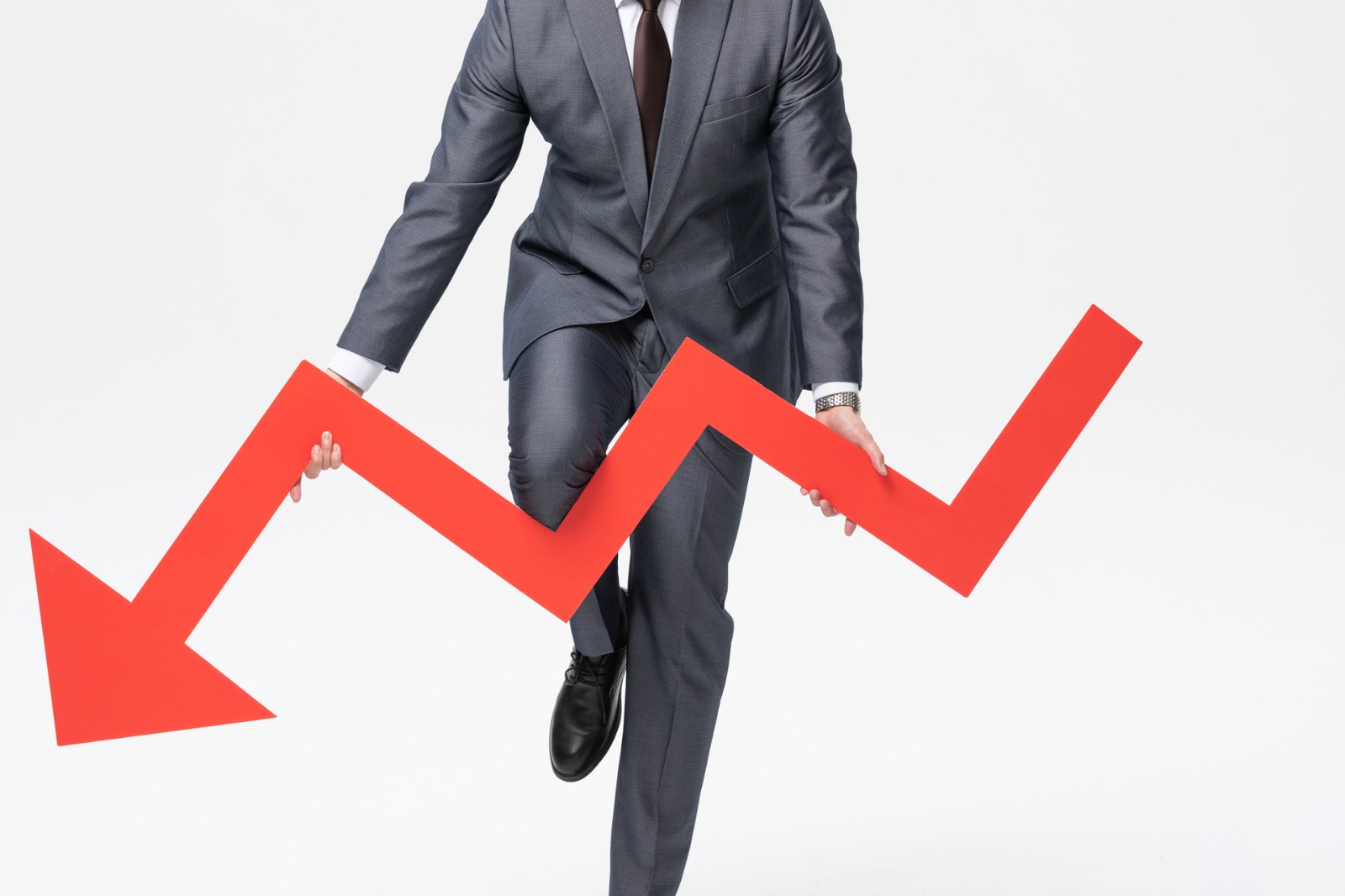 *ST腾邦2021年净亏损14.73亿元 同比扩大40.46%