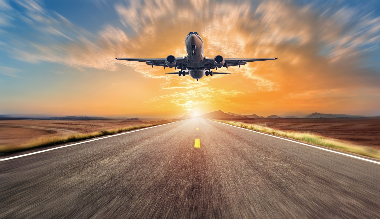 中国民航局：2021年航空公司亏损671亿