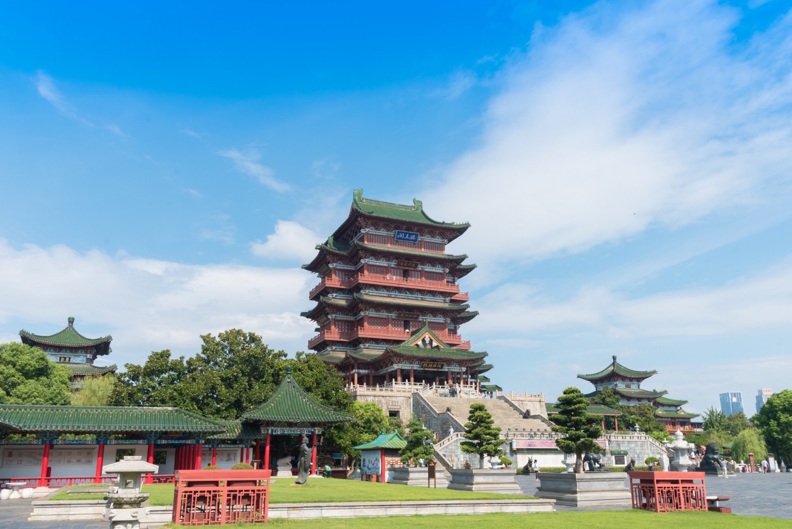 江西：全面开放文旅场所 低风险地区人员流动不再查验核酸证明