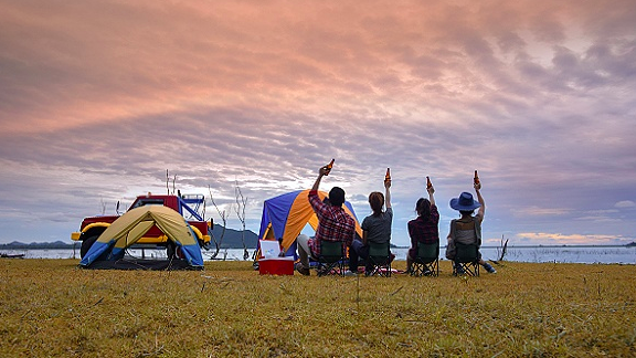 2022年国内旅游收入2.04万亿元，同比下降30.0%