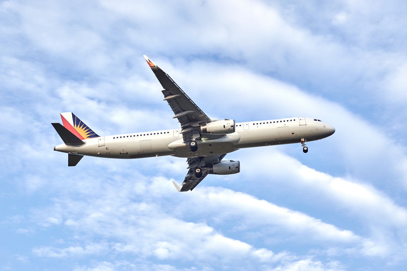 国务院：便利商务人员临时入境