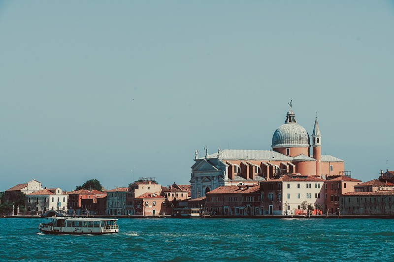 欧洲旅游业持续复苏