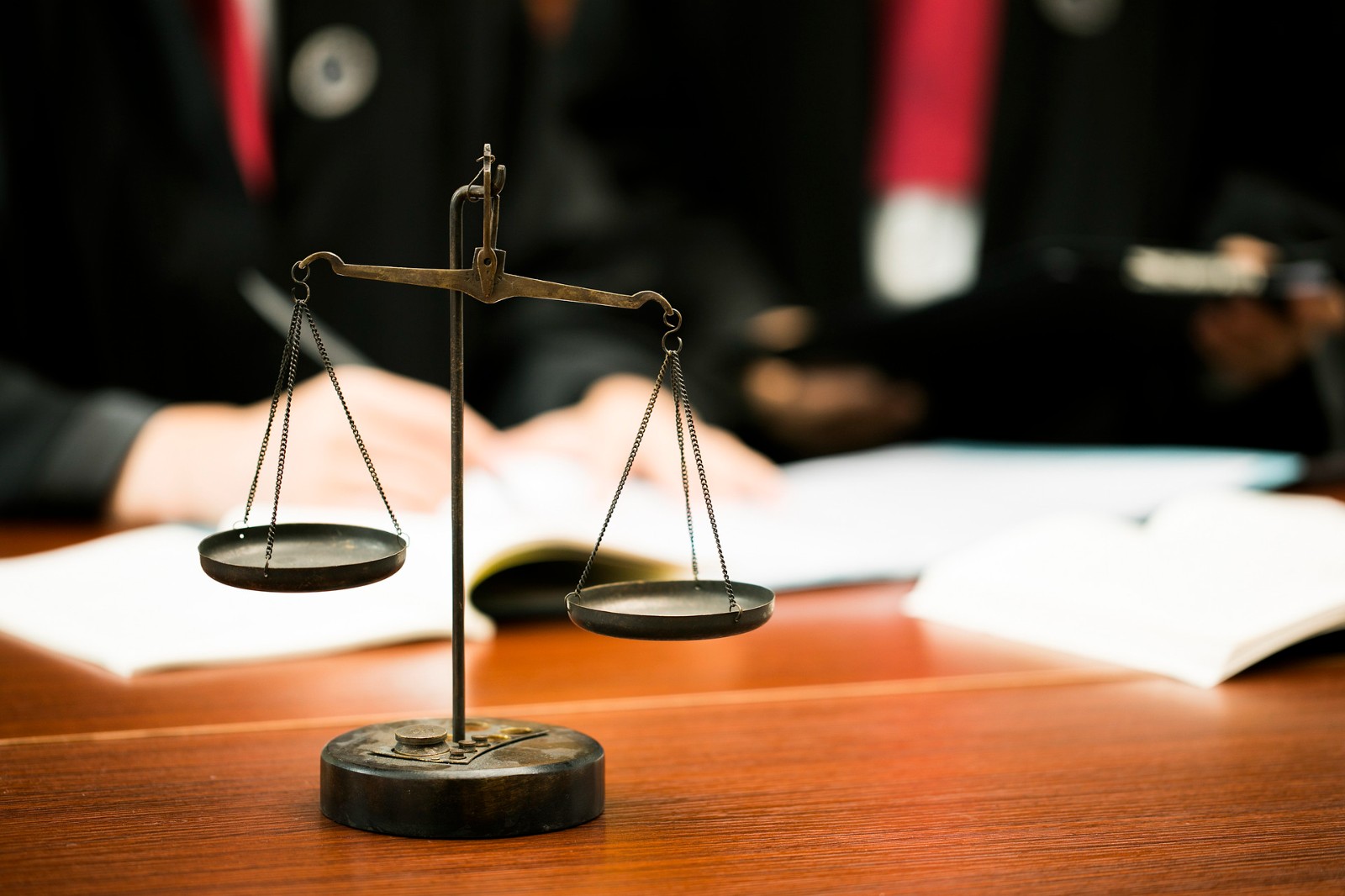 新华联与盈新资产、招商平安资产等签署重整投资协议