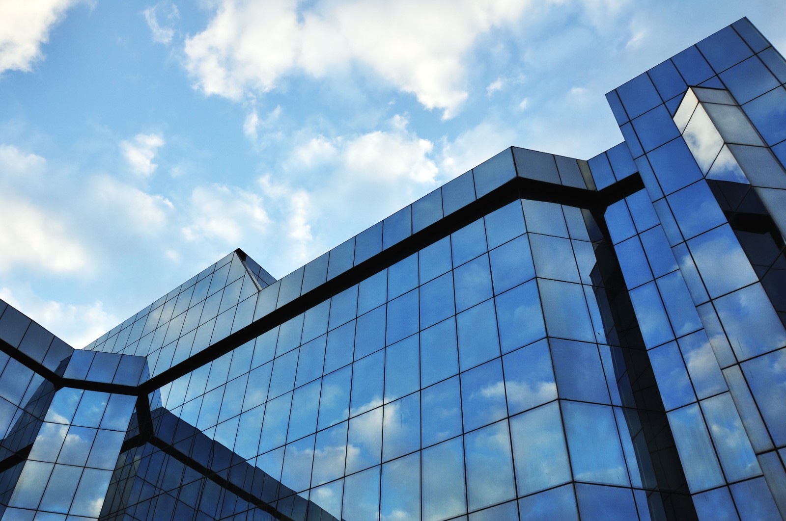 李云任首都旅游集团党委书记、董事、总经理