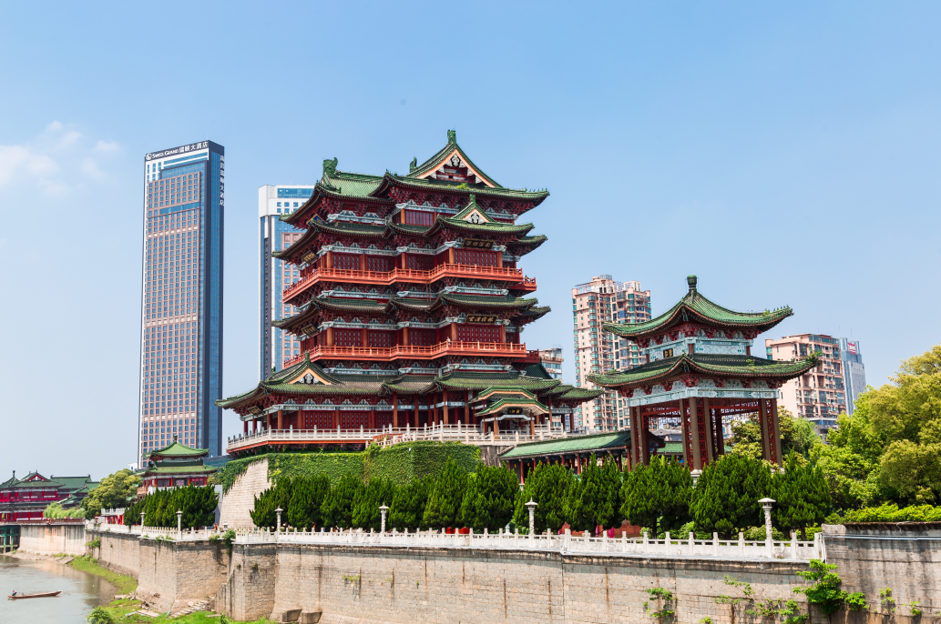 戴斌：旅游思想起——2024年旅游经济回顾与2025年展望