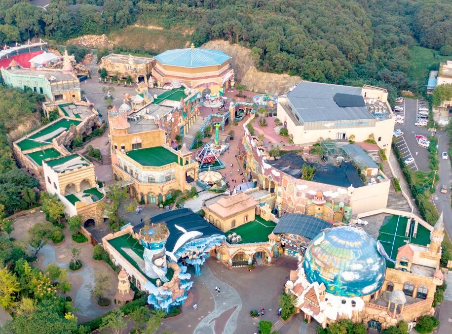 6月17日，湖北孝感方特旅游区正式开业